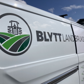 Blytt Landbruksservice // Ford Custom L2 04.23